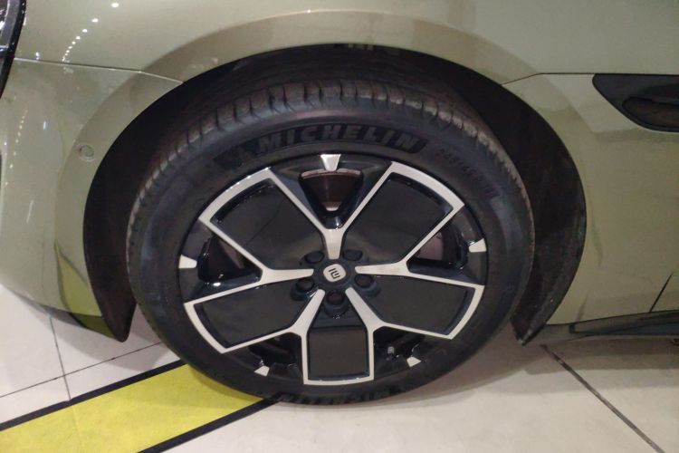 小米汽车 小米SU7 2024款 后驱长续航智驾版车身外观6007