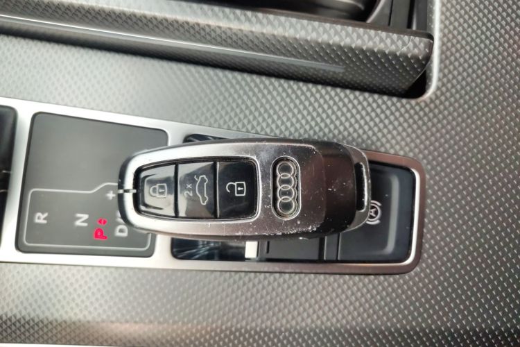 奥迪A6L 2019款 45 TFSI 臻选动感型中控内饰7001