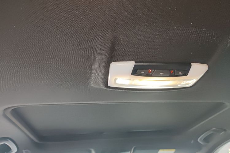 宝马3系 2019款 320i M运动套装局部细节22