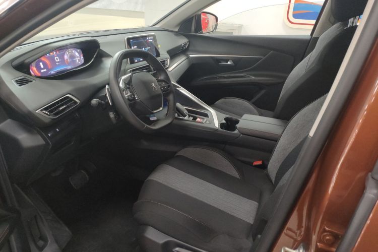 标致4008 2019款 400THP 尝先版局部细节19