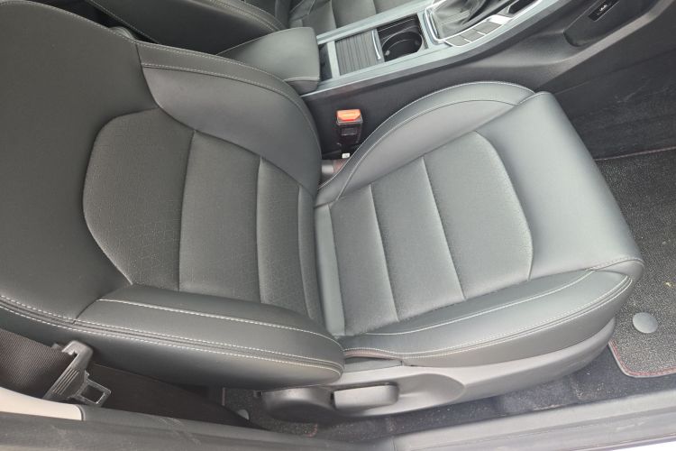 吉利汽车 帝豪 2021款 UP 1.5L CVT豪华型中控内饰41