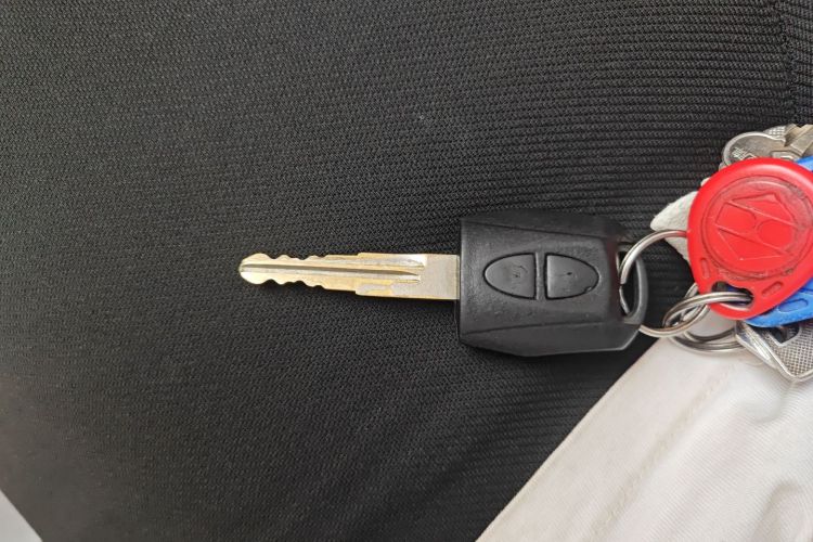 长安凯程 长安睿行M80 2014款 1.5L标准型4G15S中控内饰11