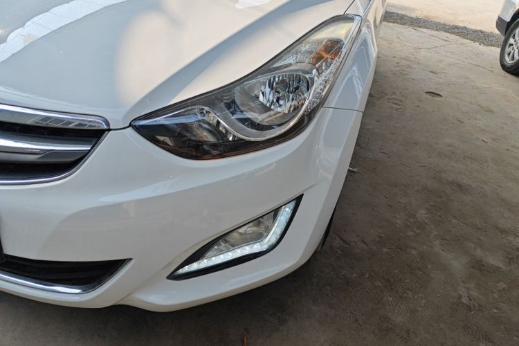 现代 朗动 2015款 1.6L 自动领先型局部细节36