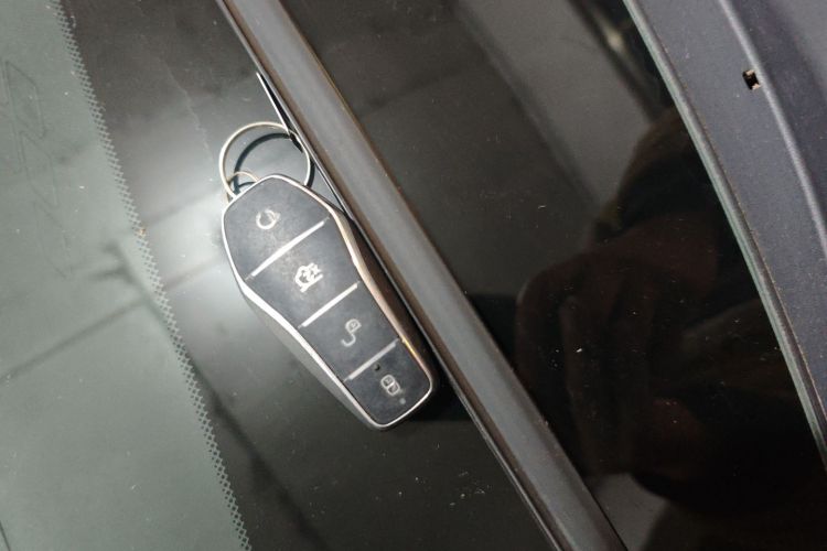 比亚迪 海鸥 2025款 智驾版 305km 活力版中控内饰7001