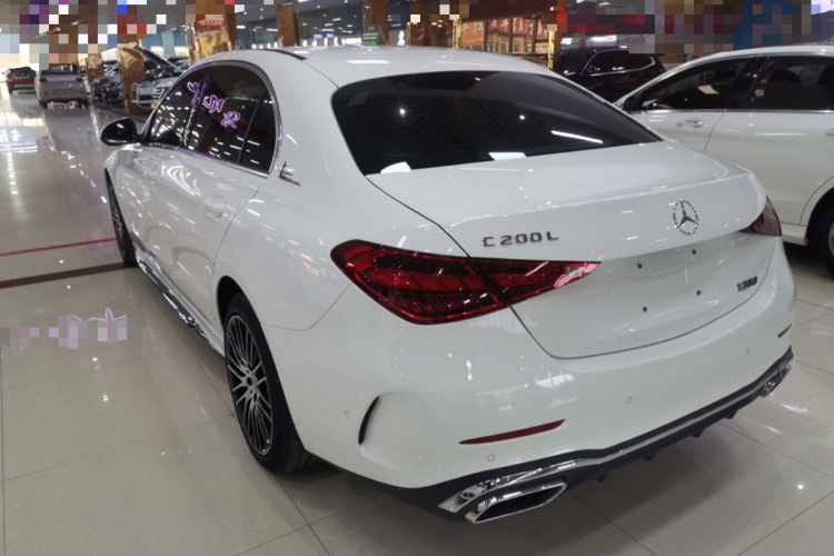 奔驰C级 2023款 改款 C 200 L 运动版车身外观4