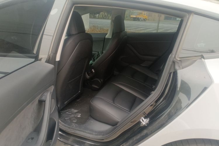 特斯拉 Model 3 2022款 后轮驱动版中控内饰7004