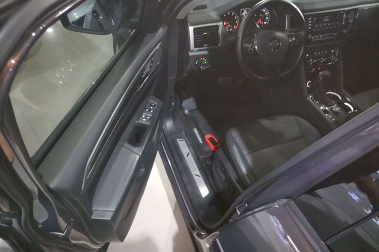 大众 途昂 2017款 380TSI 四驱舒适版中控内饰20