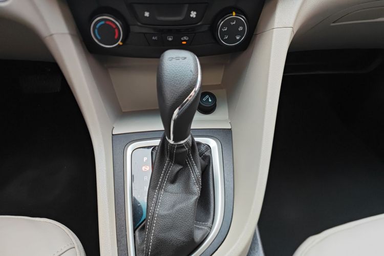 别克 英朗 2018款 15T 双离合精英型 国V局部细节18