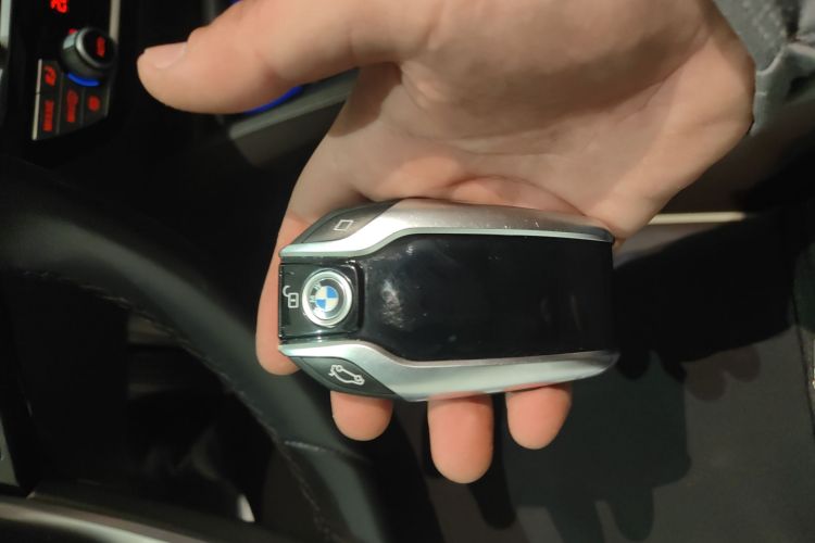 宝马5系新能源 2020款 里程升级版 530Le 豪华套装中控内饰7001