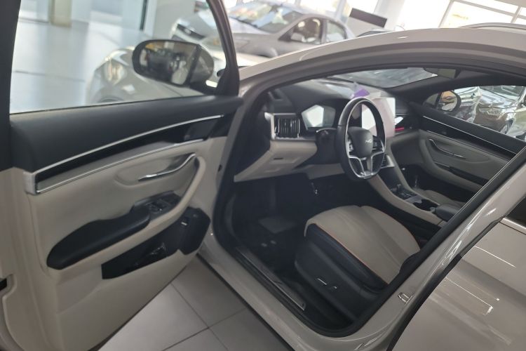 比亚迪 宋PLUS新能源 2023款 冠军版 EV 605KM 旗舰PLUS中控内饰20