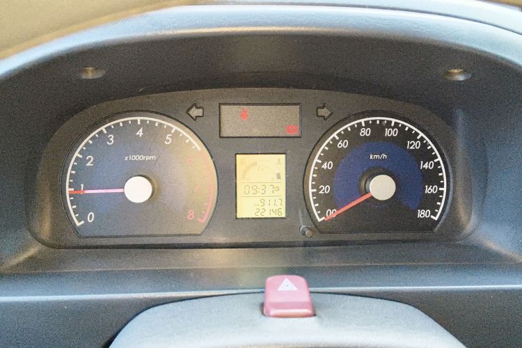 铃木 北斗星 2016款 1.4L 手动超值型中控内饰14