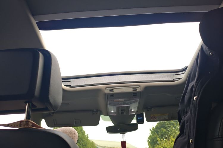 大众 迈腾 2018款 380TSI DSG 尊贵型中控内饰22