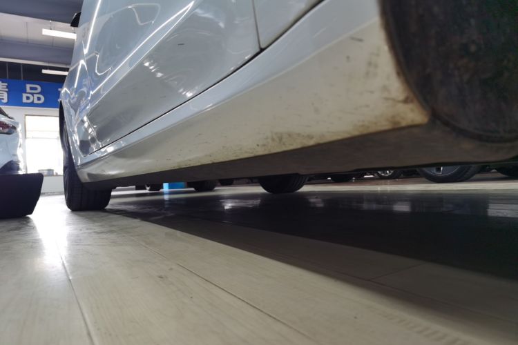 特斯拉 Model 3 2023款 后轮驱动版局部细节9001