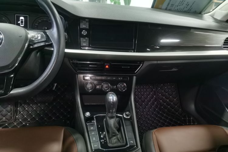 大众 朗逸 2018款 280TSI DSG豪华版 国V局部细节16