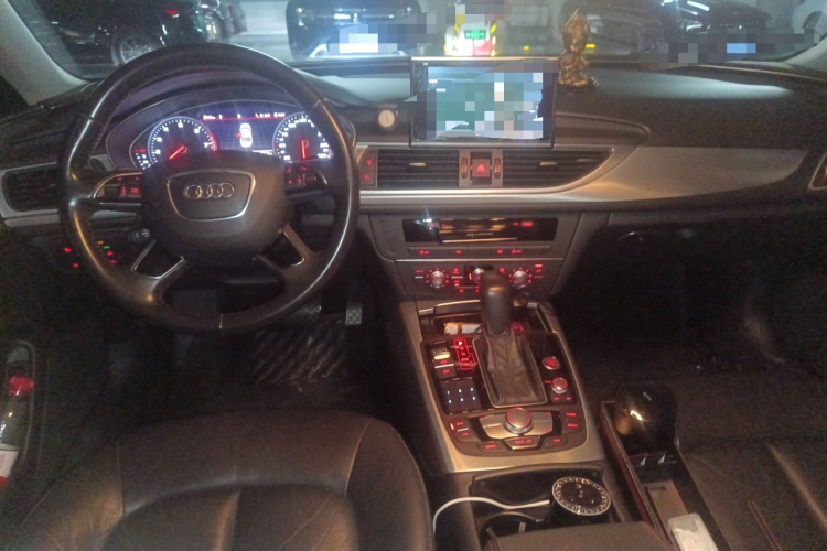 奥迪A6L 2018款 30周年年型 TFSI 进取型中控内饰12