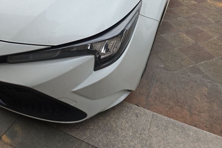 丰田 雷凌 2021款 双擎 1.8H E-CVT进取版车身外观36