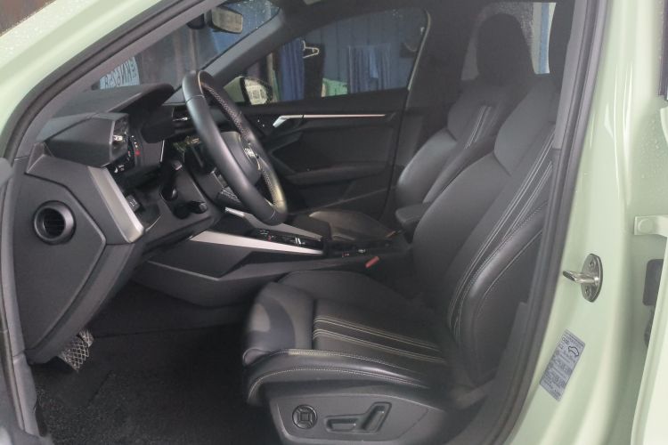 奥迪A3 2024款 Sportback 35 TFSI 时尚运动型中控内饰19