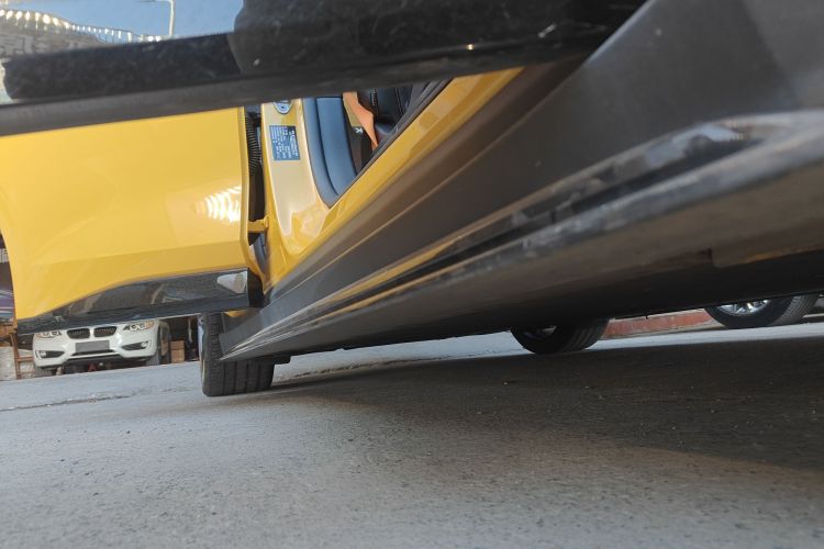 极氪007 2024款 四驱性能版 100kWh局部细节9001