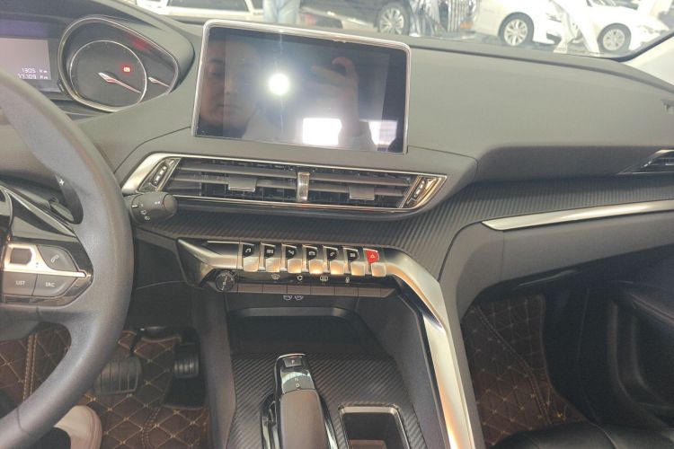 标致4008 2018款 350THP 舒适版中控内饰16