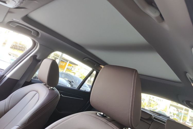 宝马X1 2021款 xDrive25Li 尊享型中控内饰22