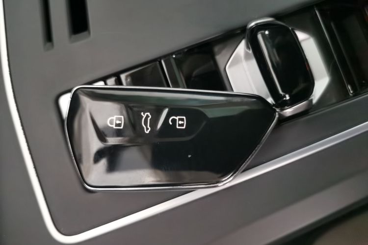 大众 高尔夫 2021款 280TSI DSG Pro中控内饰7001