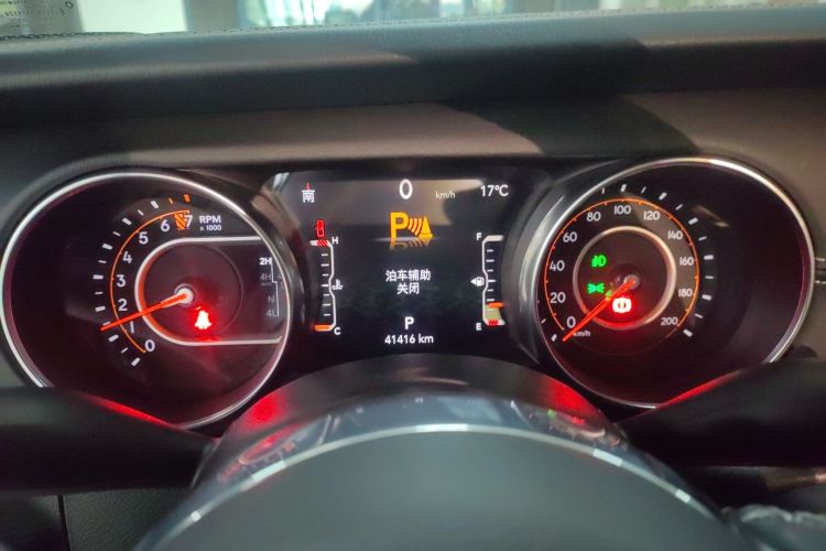 Jeep 角斗士 2022款 3.6L 先行版局部细节14