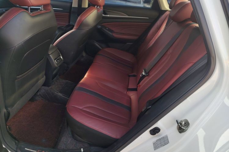 长安 逸动 2021款 PLUS 蓝鲸NE 1.4T GDI DCT尊贵型中控内饰7004