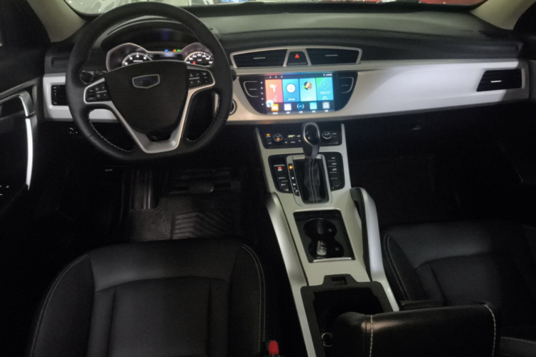 吉利汽车 博越 2018款 1.8TD 自动两驱智雅型中控内饰7002
