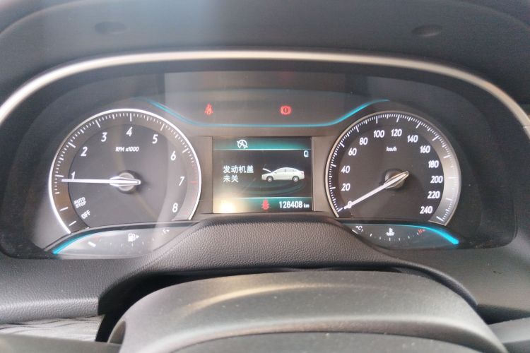 别克 英朗 2017款 18T 双离合精英型中控内饰14