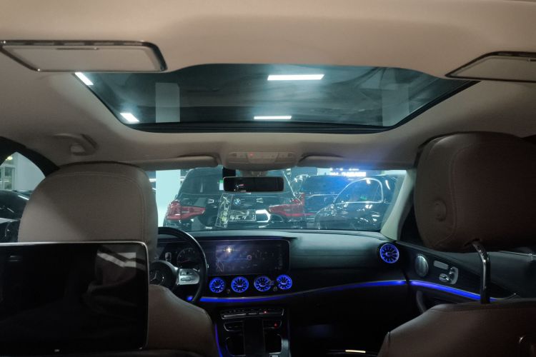 奔驰E级 2020款 改款 E 300 L 运动时尚型中控内饰22