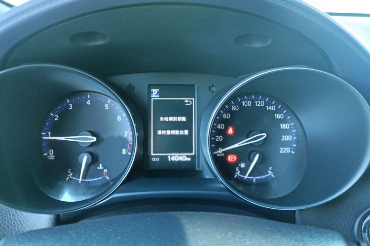 丰田 奕泽IZOA 2020款 2.0L 奕驰版中控内饰14