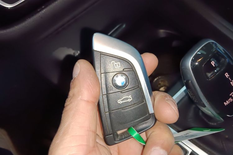 宝马1系 2022款 120i M运动版中控内饰7001