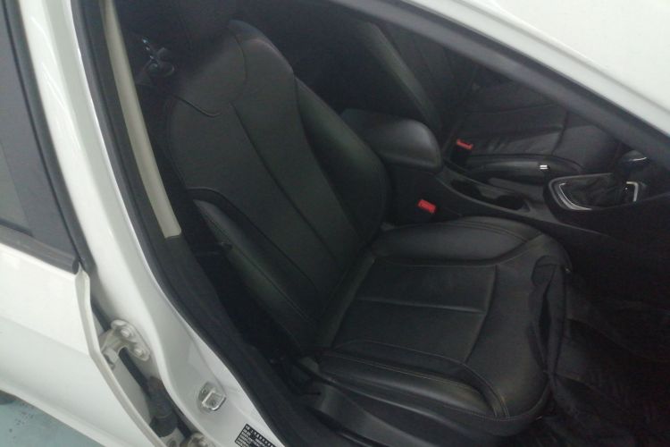 别克 英朗 2019款 18T 自动互联精英型 国VI局部细节41