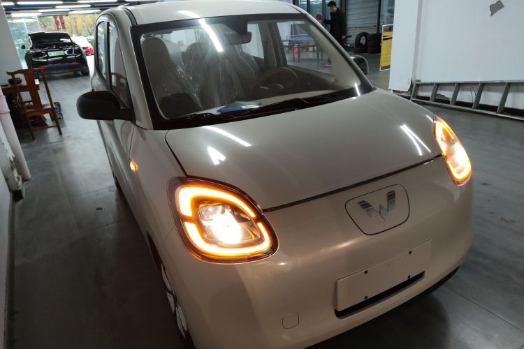 五菱汽车 宏光MINIEV 2025款 四门版 进阶款车身外观3