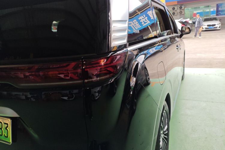 腾势D9 2022款 DM-i 1040 尊贵型车身外观6006