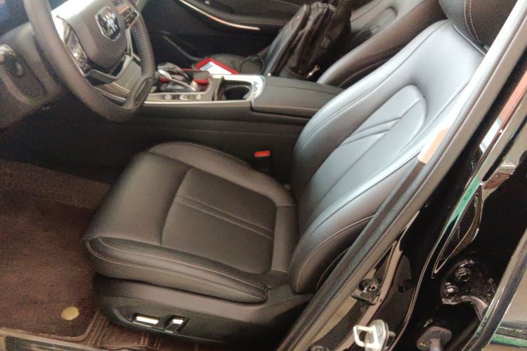 蓝电E5 2024款 荣耀版 100KM尊享型 7座中控内饰19