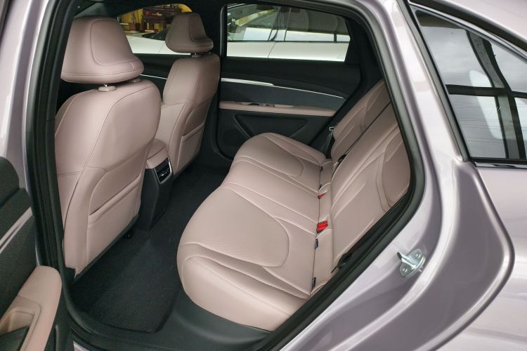 小鹏MONA M03 2025款 600 超长续航 Max中控内饰21