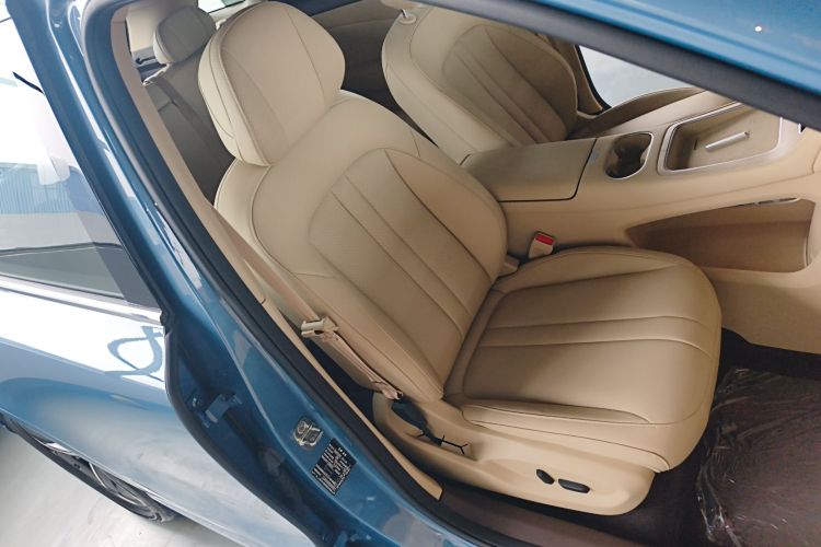 鸿蒙智行 尚界H5 2025款 增程 Max局部细节41