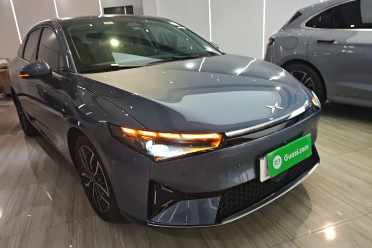 小鹏P5 2022款 460E+车身外观3