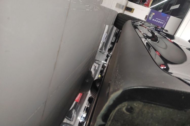 特斯拉 Model Y 2021款 标准续航后驱版局部细节9002