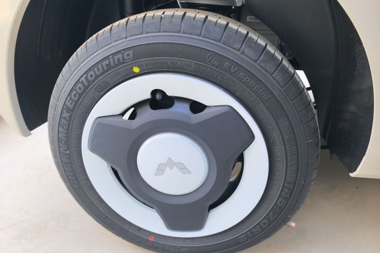 五菱汽车 宏光MINIEV 2024款 第三代 215km 青春版车身外观6008