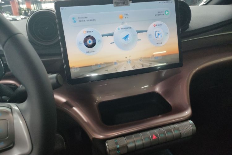 比亚迪 海豚 2024款 荣耀版 420km 时尚版中控内饰16