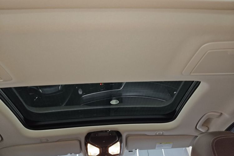 宝马5系新能源 2021款 535Le 豪华套装中控内饰22