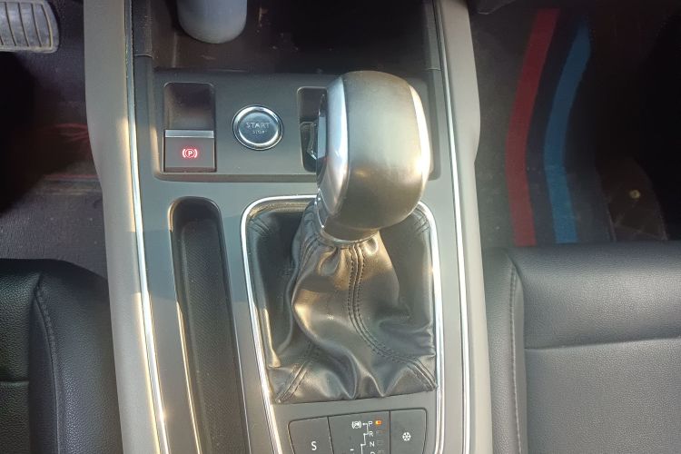 雪铁龙 天逸 C5 AIRCROSS 2017款 350THP 时尚型中控内饰18