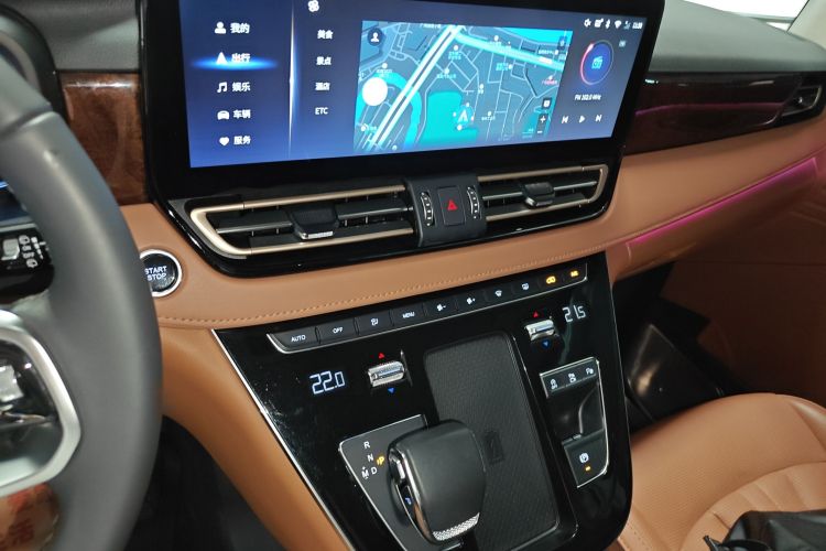 红旗HQ9 2023款 2.0T 智联旗领版局部细节16