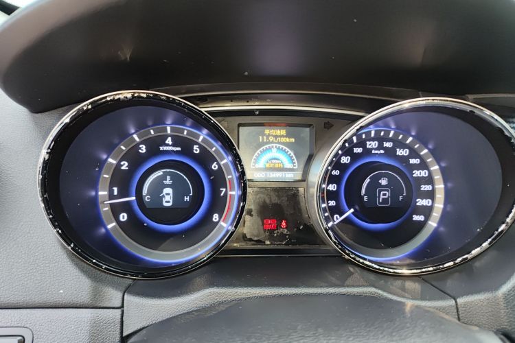 现代 索纳塔 2014款 2.0L 自动豪华版中控内饰14