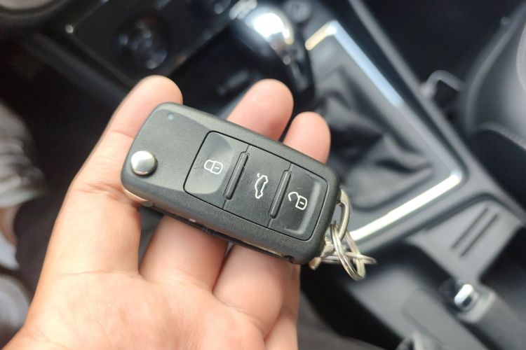 大众 朗逸 2017款 230TSI DSG舒适版中控内饰11