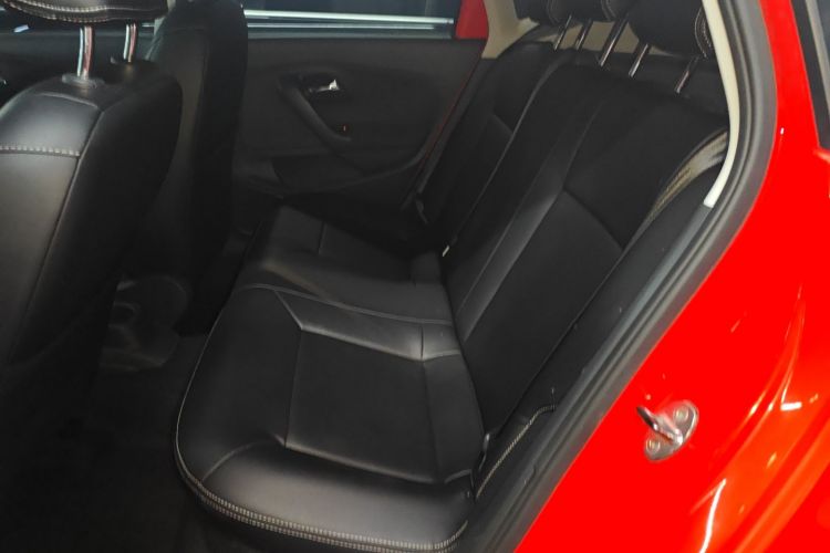 大众 Polo 2016款 1.4L 手动风尚型中控内饰21