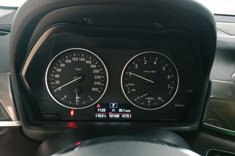 宝马X1 2016款 sDrive18Li 豪华型中控内饰14