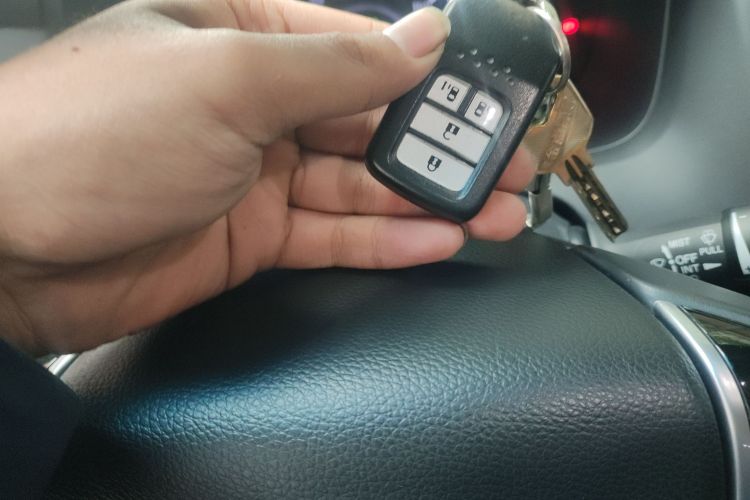 本田 奥德赛 2019款 2.0L 锐·尊享版中控内饰11